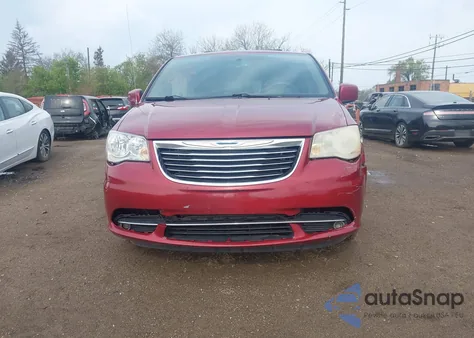 2016 Chrysler Town & Country Touring from USA, damaged, VIN 2C4RC1BG7GR230715